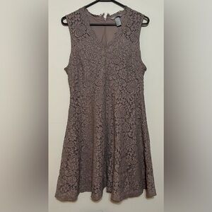 H&M Sleeveless V-Neck Lace Dress. Lavender. Medium